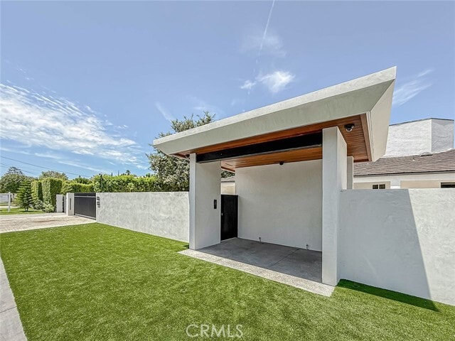 Building Photo - 22921 Dolorosa St