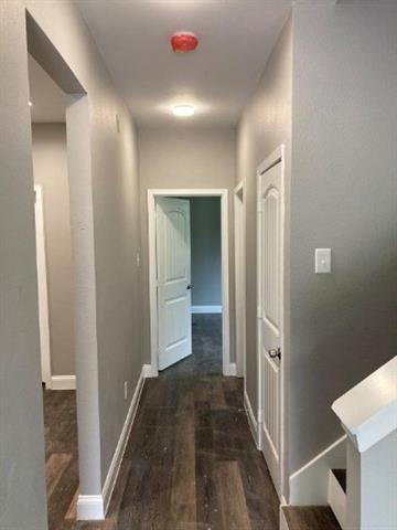 Photo - 809 S Travis Ave