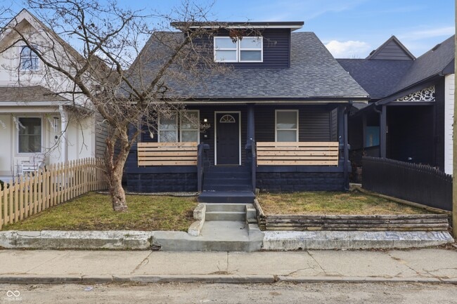 Building Photo - 1435 S Illinois St