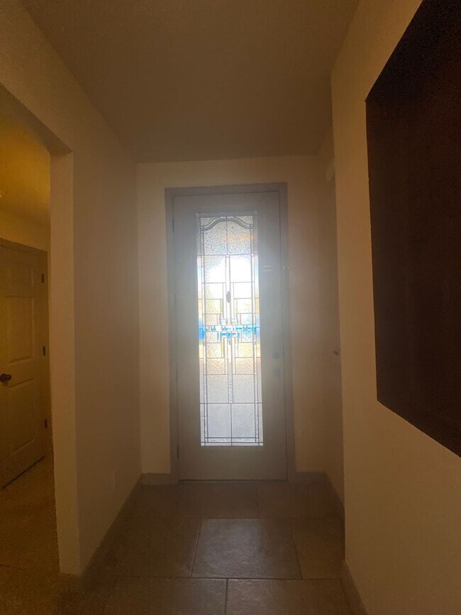 Photo - Beautiful 4 Bedroom, 3 Bathroom Home! Avai...
