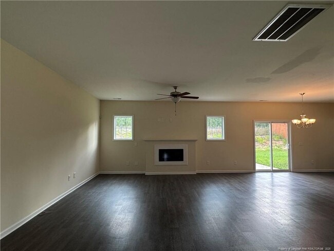 Photo - 185 Ledgebrook Ln