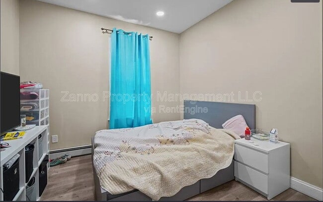 Photo - 471 Smithfield Ave Unit 2