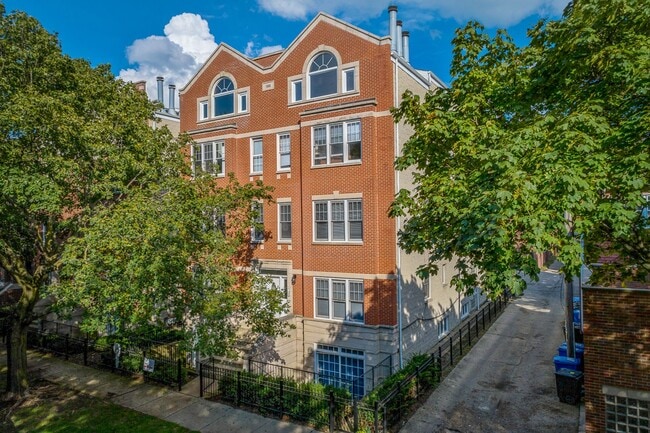 Photo - 2714 N Wayne Ave Unit 2717-2N