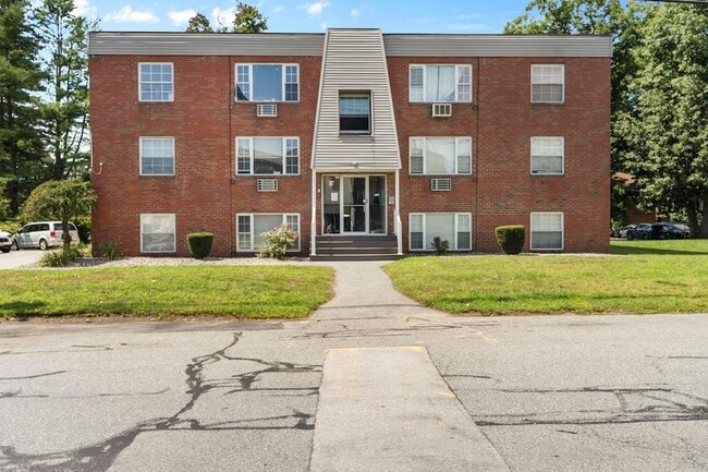 Building Photo - 99 Cluff Crossing Rd Unit F10