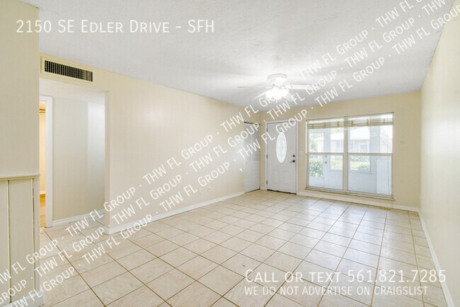 Photo - 2150 SE Edler Dr