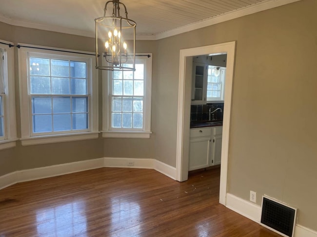 Photo - 619 E Stanford St