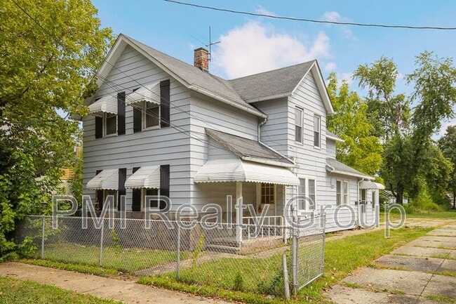 Building Photo - 3295 W 46th St