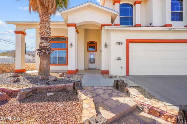 Photo - 6121 Byron St