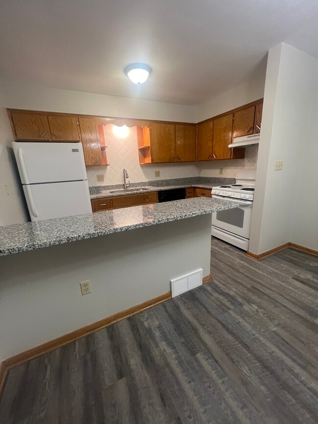 Building Photo - 1615 W 44th St Unit 1621