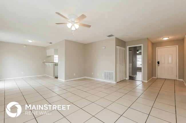 Photo - 2210 N Merrin St