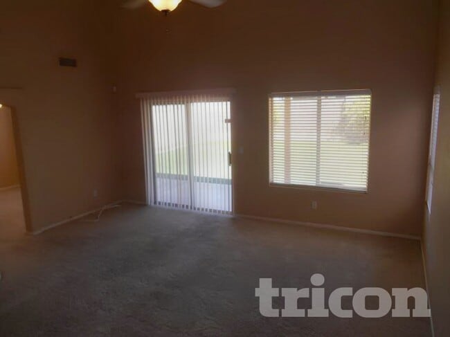 Photo - 1116 W Villa Maria Dr