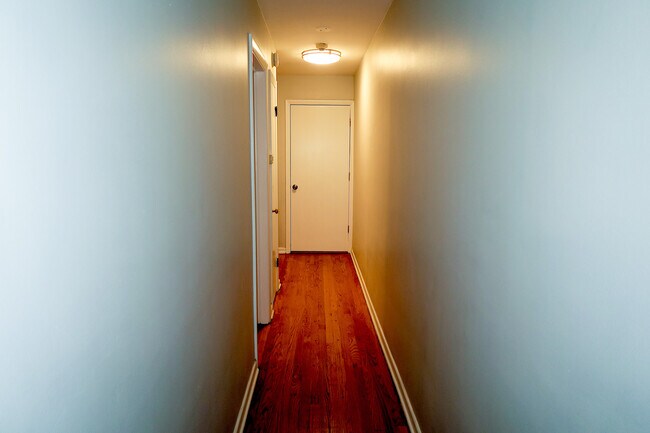 Photo - 6048 N Elston Ave