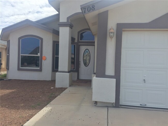 Charming 3 bedroom, 2 bath home in Horizon! - Charming 3 bedroom, 2 bath home in Horizon!