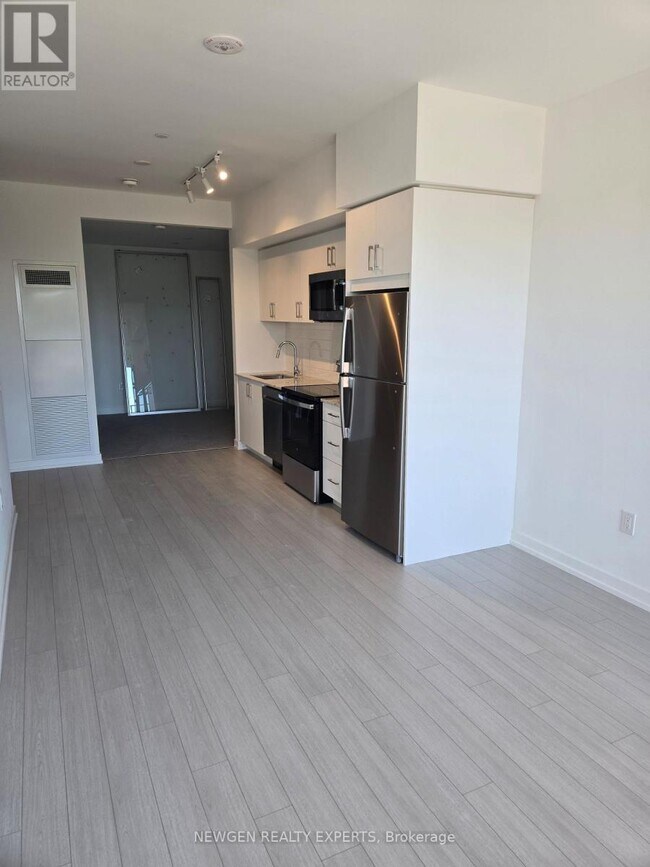 Photo - 4010 Eglinton Ave W Unit 422