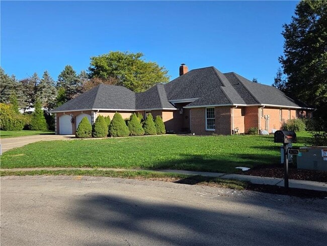Photo - 111 Saddle Brook Cir