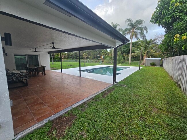 Photo - 840 NW 48th Ave