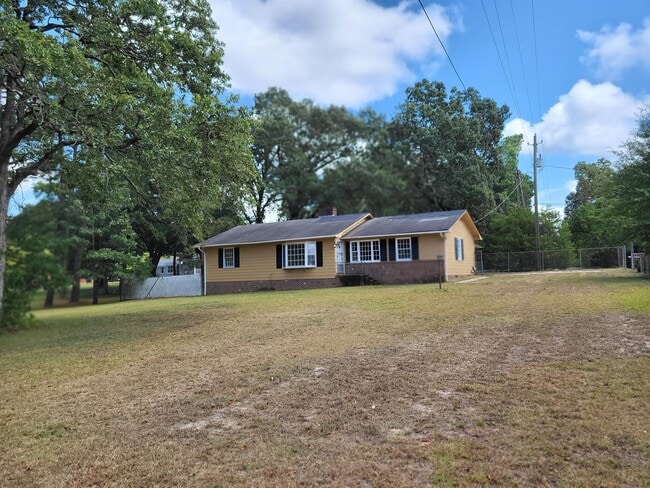 Building Photo - 3321 Oak Hill Dr