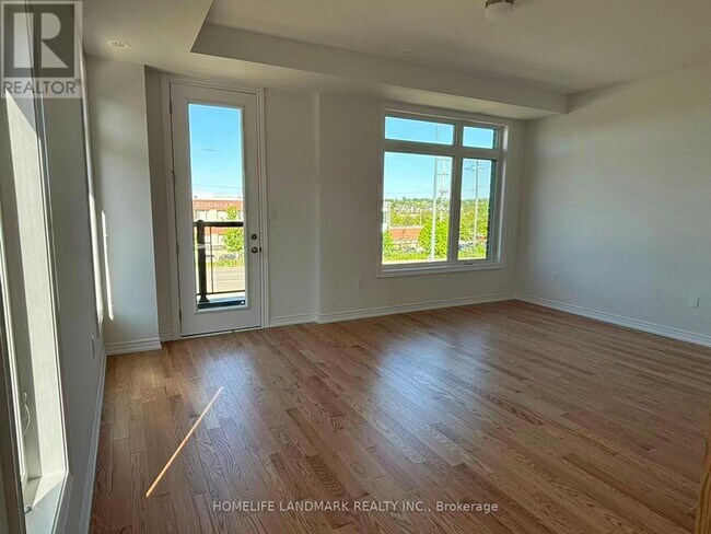 Photo - 63 Sorbara Wy