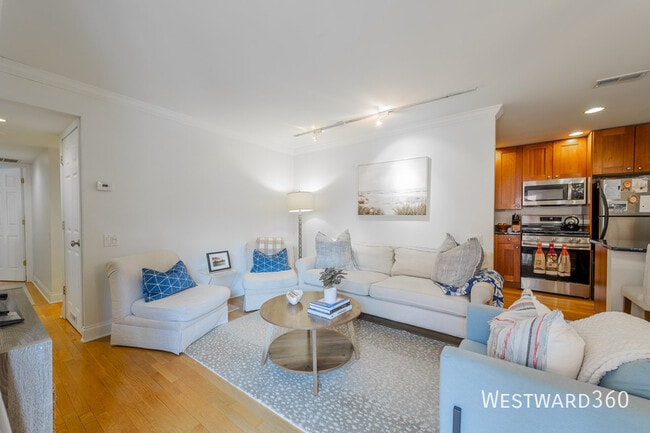 Photo - 2140 N Lincoln Ave Unit 5205