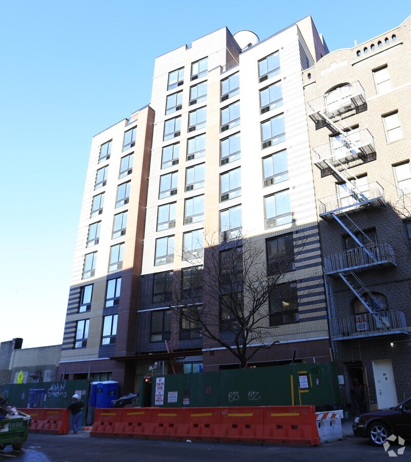 Photo - 2065 Walton Ave