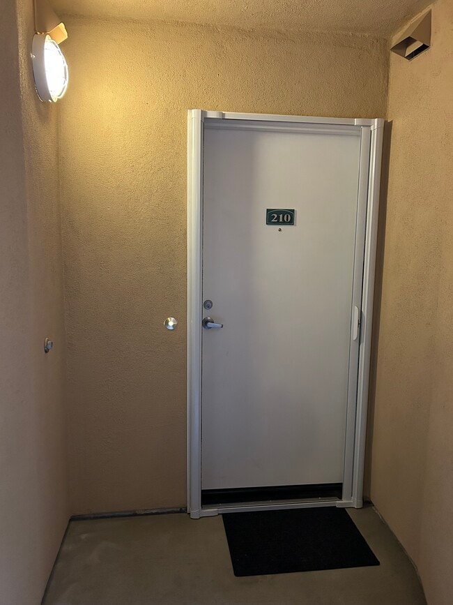 Photo - 1301 Cabrillo Ave Condo Unit 210
