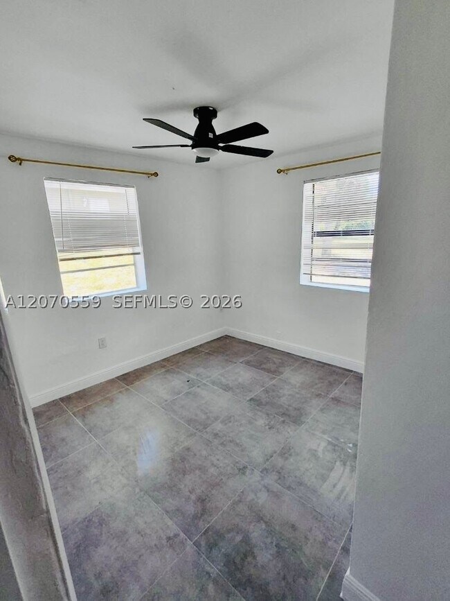 308 NW 2nd Way