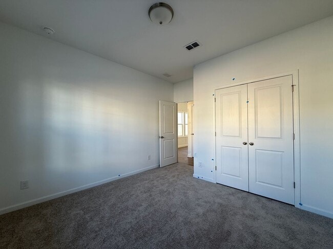 Photo - 5548 Coalie Trce