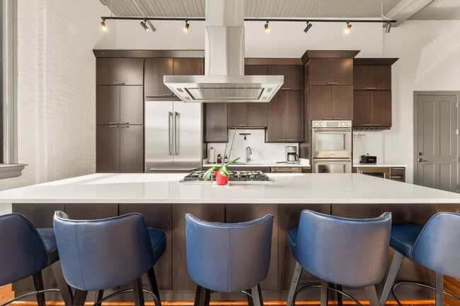 21 E 15th St Unit SI ID1512946P