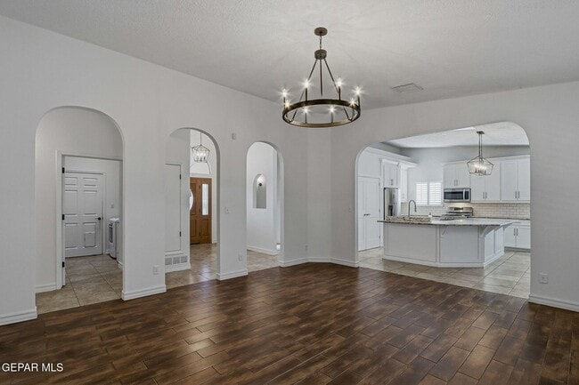 Photo - 232 Ave Mirador