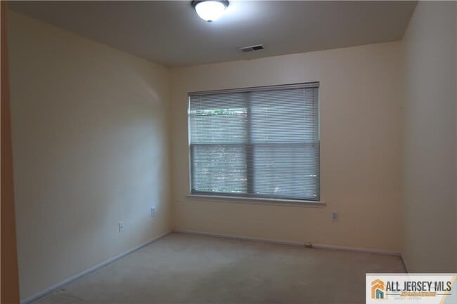 Photo - 1402 Cypress Ln