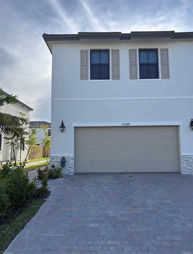 Building Photo - 23086 SW 130th Ave