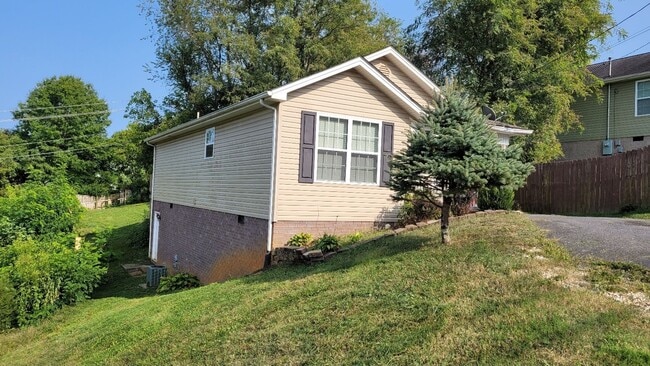 Photo - 3/2 Home available in Johnson City, five minutes to downtown