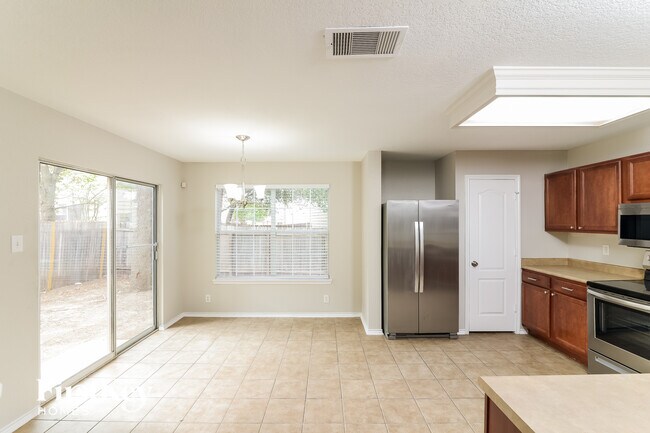 Photo - 4710 Adkins Trail