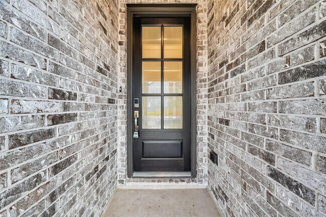 Photo - 3238 Kindred Wy