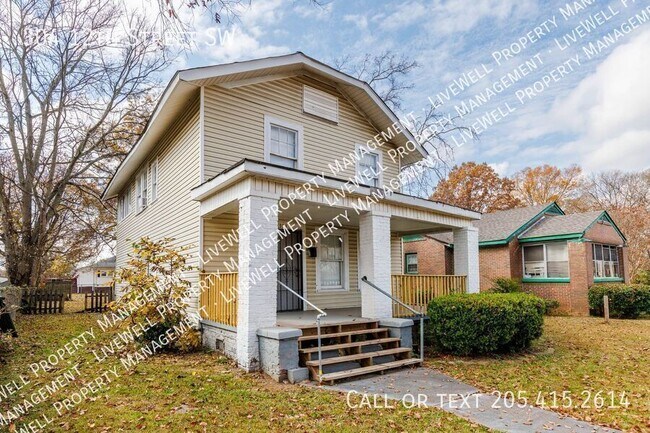 Photo - 304 12th St SW