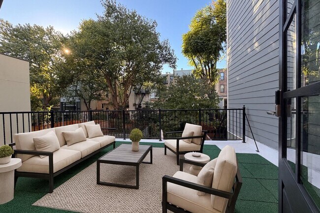 Photo - 1028 Bloomfield St Unit 2