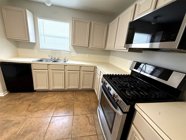 Photo - 6023 Barany Ct