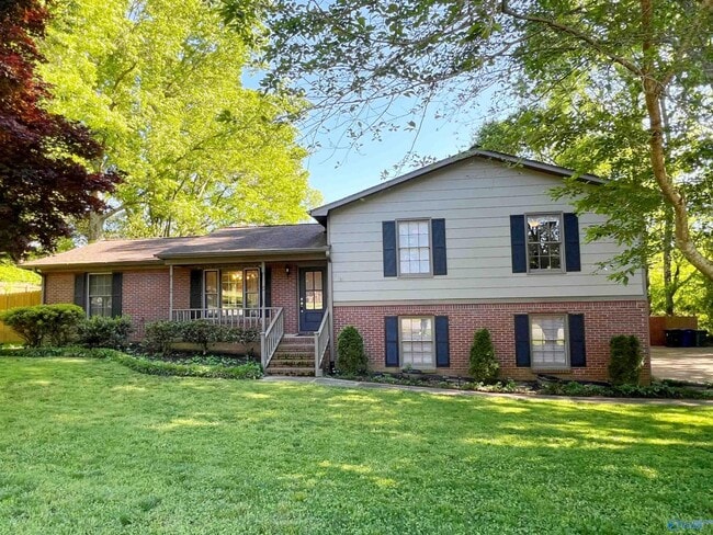 Photo - 204 Roy Dr