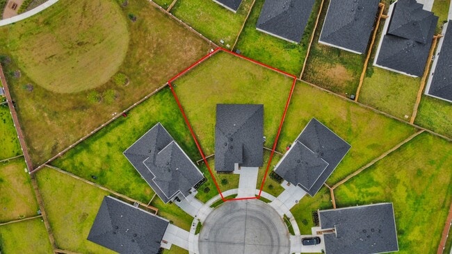 Building Photo - 6127 Ginevra Summers Dr