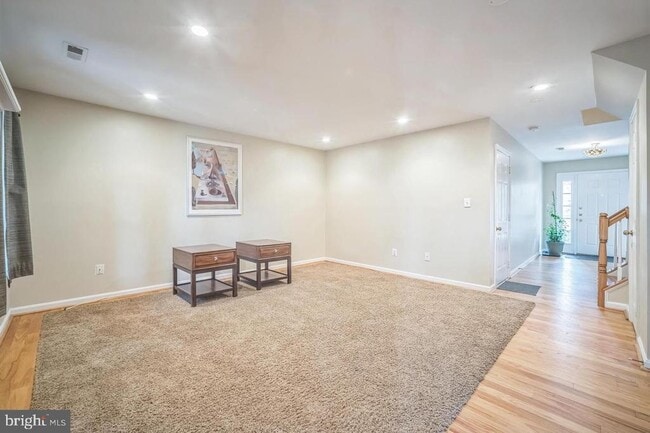 Photo - 11551 Laurel Lake Square