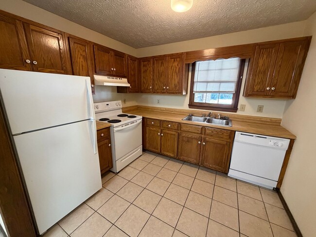 Photo - 111 Williamson St Unidad B