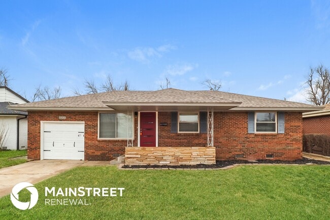 Building Photo - 6909 NW 59th St