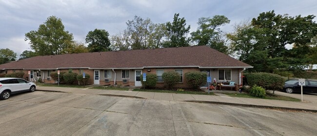 Building Photo - 679 S Main St Rental