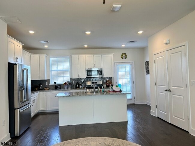 Photo - 14 Gerhard Pl