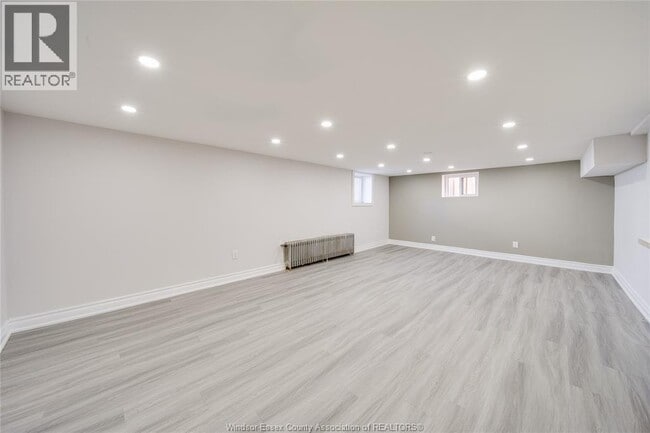 Photo - 1715 Alexis Rd