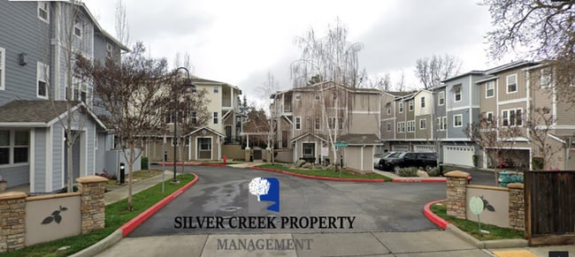 Building Photo - Town House Near Downtown Pleasanton  3 Bed...