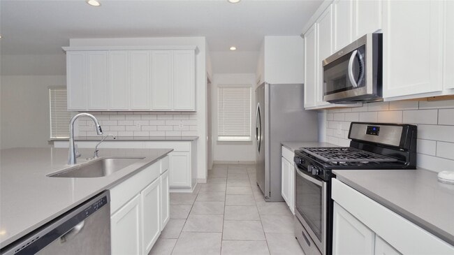 Building Photo - 28910 Yukon River Ct