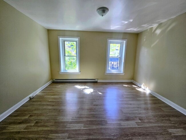 Building Photo - 615 N. 8th Street Unit 2 Rental