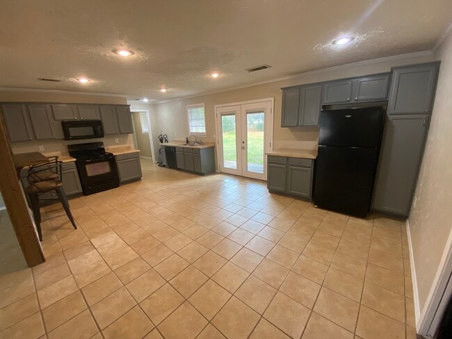 Photo - 105 Green Briar