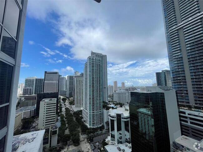 Building Photo - 1060 Brickell Ave Unit 1060 Brickell Ave # 25-01 Rental